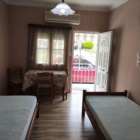 Sissy Apartment Vrahati Zewnętrze zdjęcie